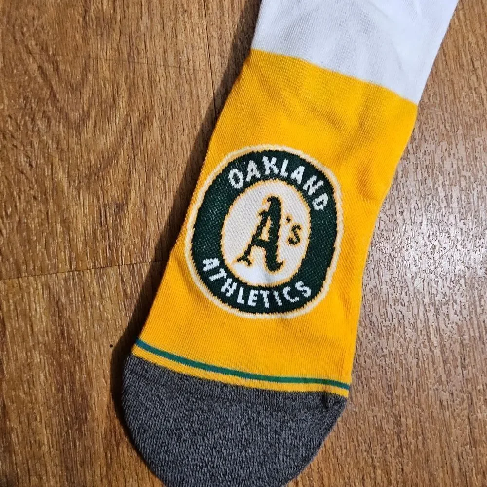 Stance Oakland Athletics OAK Color Crew Socks Size Large L Whie Green Yellow New